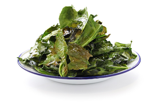 Kale chips are one of our favorite low calorie snack ideas. 